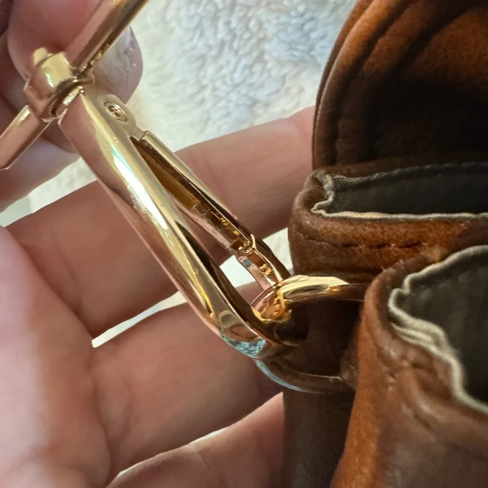 Vangue nwot crossbody